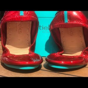 tieks red diamond size 9
